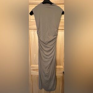 Abercrombie & Fitch Taupe Sleeveless Ruched Maxi Dress. Size Small.